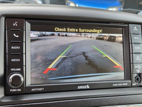 Used 2015 Dodge Grand Caravan SXT w/ UConnect Hands-Free Group image 20