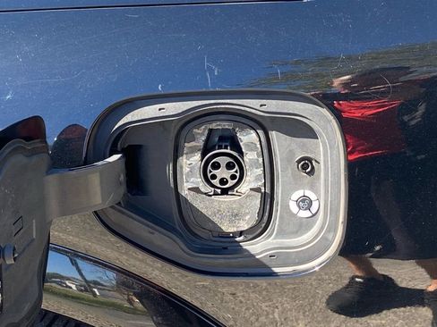 Used 2021 Ford Mustang Mach-E Premium image 15