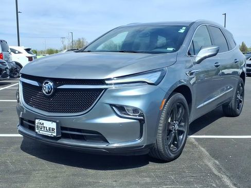 Used 2023 Buick Enclave Essence w/ Experience Buick Package AWD/4WD image 2