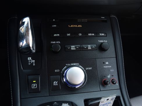 Used 2012 Lexus CT 200h Premium w/ Leather Pkg image 13