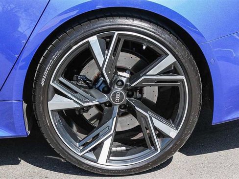 Used 2022 Audi RS 6 w/ Executive Package image 11