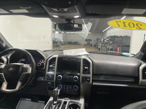 Used 2017 Ford F150 Lariat w/ Equipment Group 502A Luxury image 22