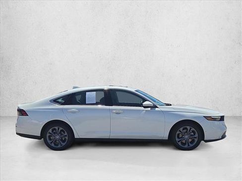 Used 2024 Honda Accord EX image 4