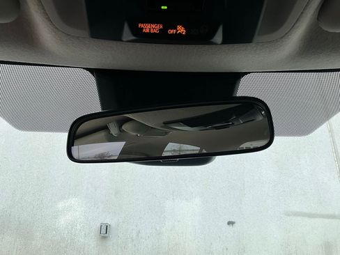 Used 2025 Toyota Corolla LE image 17