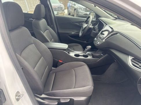 Used 2024 Chevrolet Malibu LT image 33