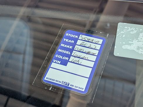 Used 2022 Volkswagen Tiguan SE R-Line image 29