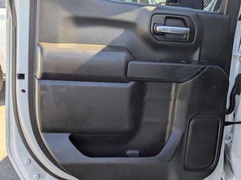 Used 2021 Chevrolet Silverado 1500 Custom Trail Boss w/ LPO, Dark Essentials Package image 15