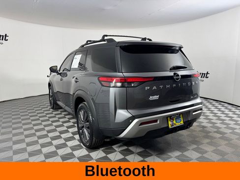 Used 2023 Nissan Pathfinder SL w/ SL Premium Package image 9
