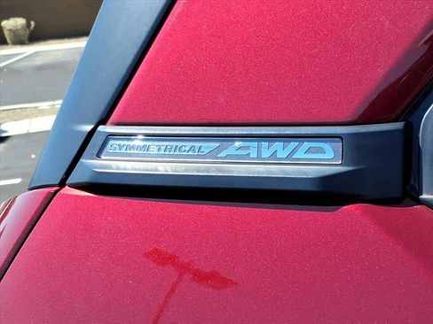 Certified 2025 Subaru Forester image 18