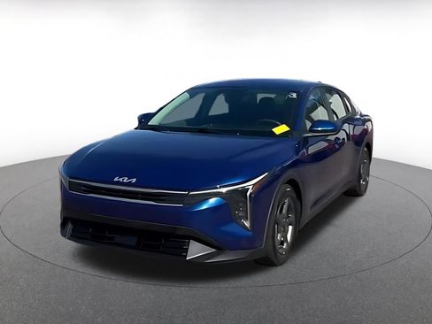 Used 2025 Kia K4 FWD image 7