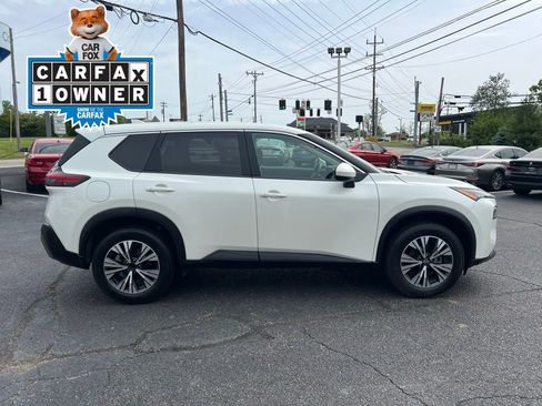 Used 2023 Nissan Rogue SV FWD image 5