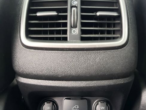 Used 2019 Kia Sorento SX AWD/4WD image 11