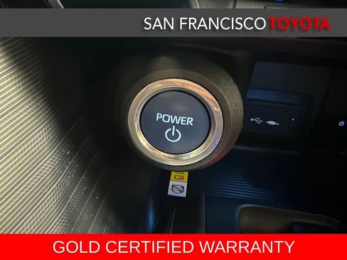 Certified 2021 Toyota Venza XLE image 24