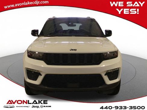 New 2025 Jeep Grand Cherokee Limited w/ Trailer Tow Package image 9