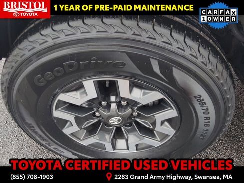 Certified 2023 Toyota Tacoma TRD Off-Road AWD/4WD image 15
