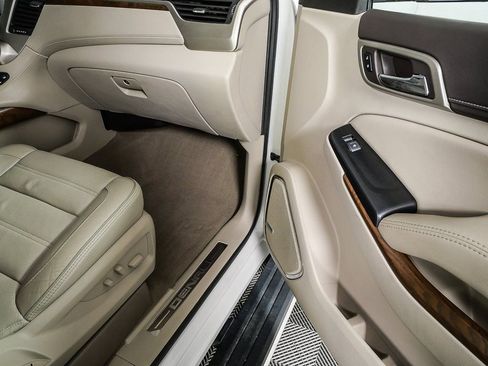 Used 2020 GMC Yukon Denali w/ Denali Ultimate Package image 25