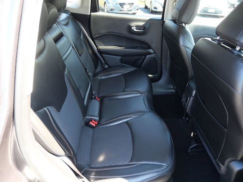 Used 2020 Jeep Compass Latitude AWD/4WD image 30