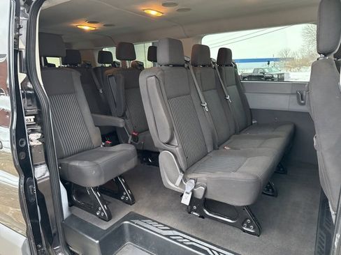 Used 2018 Ford Transit 350 XLT image 36