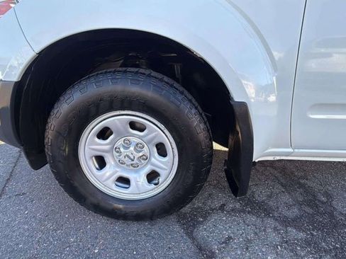 Used 2018 Nissan Frontier S image 19