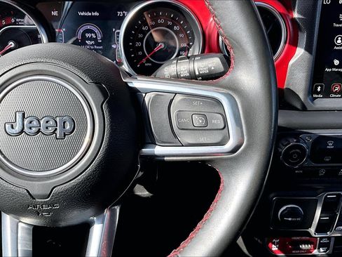 Used 2022 Jeep Wrangler Unlimited Rubicon AWD/4WD image 19