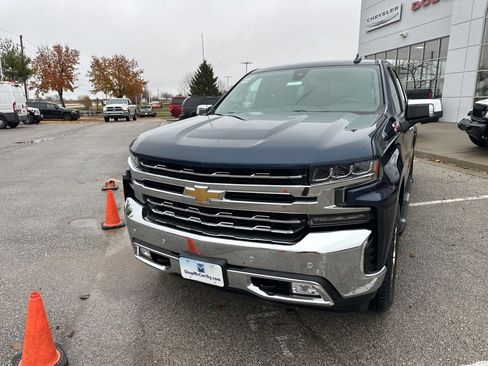 Used 2019 Chevrolet Silverado 1500 LTZ image 11