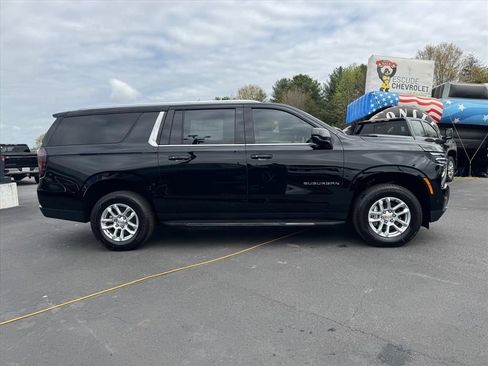 New 2026 Chevrolet Suburban LS AWD/4WD image 2