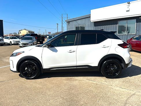 Used 2024 Nissan Kicks SR w/ SR Premium Package image 5