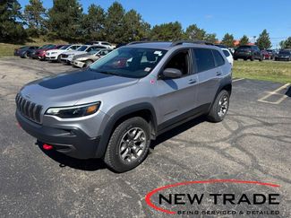 Used 2020 Jeep Cherokee Trailhawk w/ Cold Weather Group AWD/4WD video 1