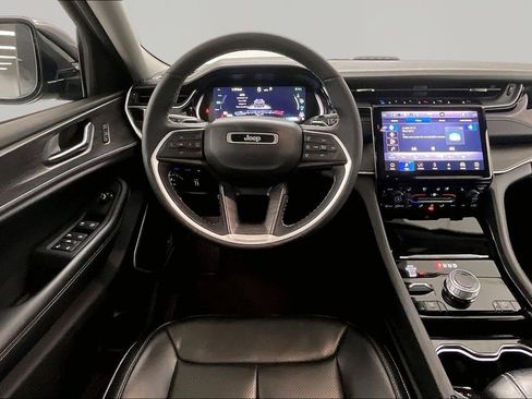 Used 2023 Jeep Grand Cherokee 4WD 4xe w/ Luxury Tech Group II image 9