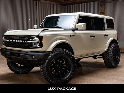 Used 2026 Ford Bronco Outer Banks image 5