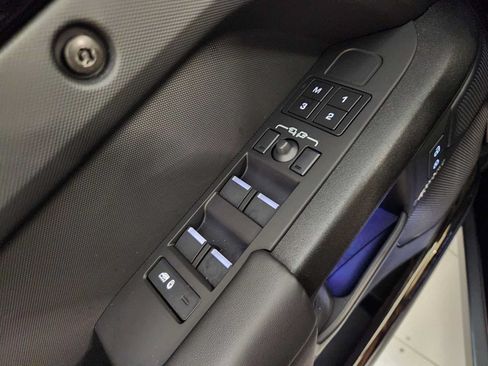 New 2026 Land Rover Defender 110 OCTA AWD/4WD image 37