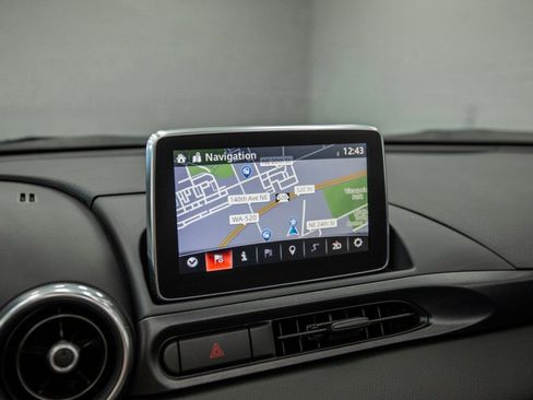 Used 2020 FIAT 124 Spider Abarth w/ Convenience Group image 21