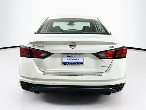 Used 2020 Nissan Altima 2.5 SR w/ Premium Package AWD/4WD image 6