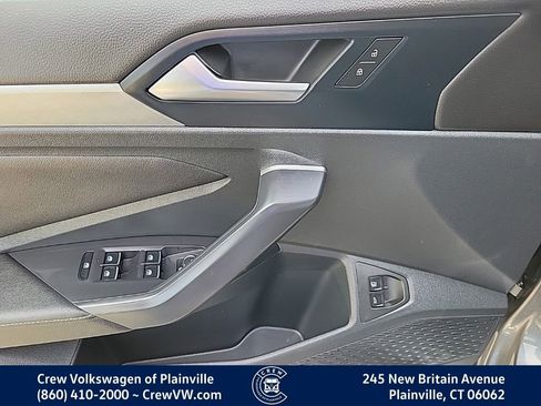 Certified 2024 Volkswagen Jetta SE FWD image 38