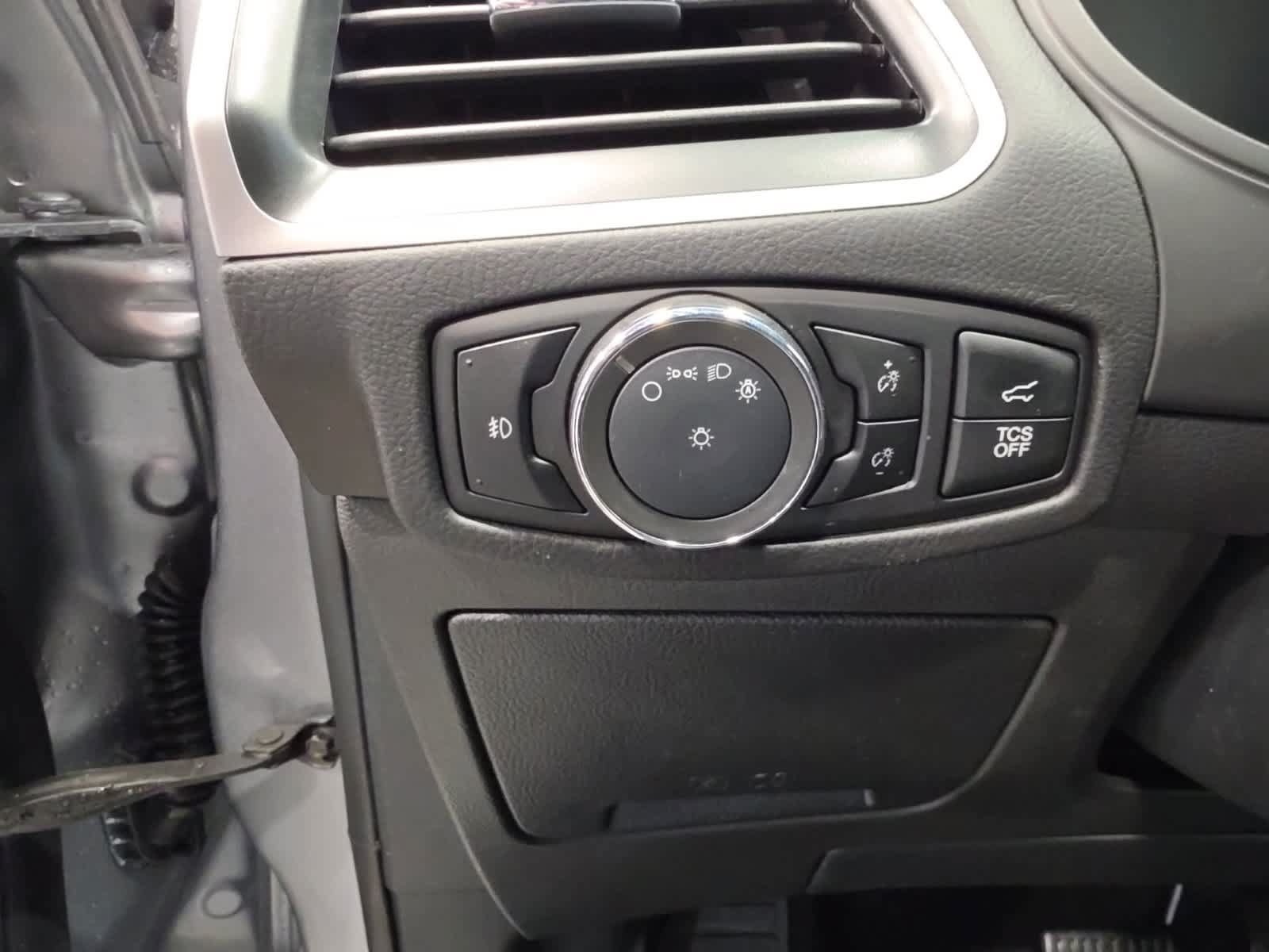 Used 2024 Ford Edge SEL w/ Convenience Package AWD/4WD image 20