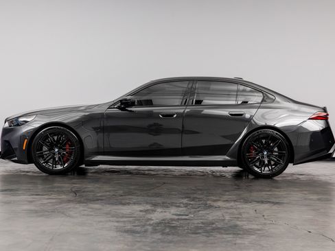 Used 2026 BMW M5 w/ Executive Package AWD/4WD image 9
