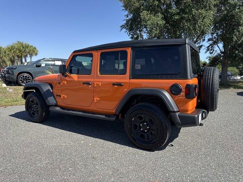 Used 2025 Jeep Wrangler Unlimited Sport AWD/4WD image 16