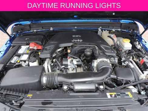 Used 2021 Jeep Wrangler Unlimited Rubicon image 15