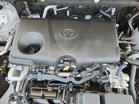 Used 2023 Toyota RAV4 XLE w/ Convenience Package AWD/4WD image 18