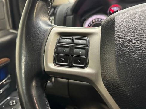 Used 2018 RAM 1500 Laramie AWD/4WD image 16