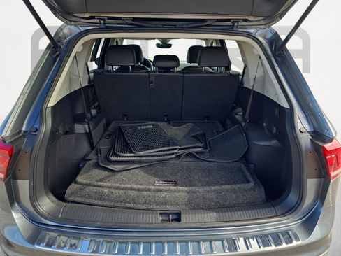 Certified 2022 Volkswagen Tiguan SE image 12