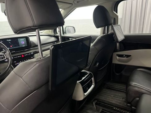Certified 2022 Kia Carnival SX image 24