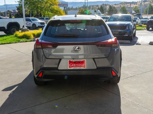 Used 2021 Lexus UX 250h image 6