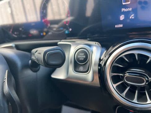 Used 2026 Mercedes-Benz GLB 250 image 29