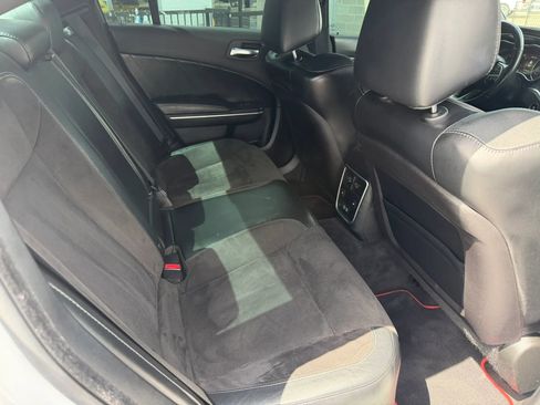 Used 2015 Dodge Charger R/T Scat Pack w/ Technology Group RWD image 15