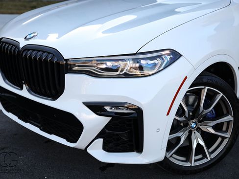 Used 2020 BMW X7 M50i w/ Dynamic Handling Package image 6