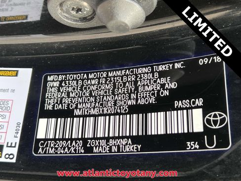 Used 2019 Toyota C-HR Limited image 22