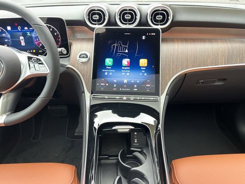 New 2026 Mercedes-Benz GLC 300 4MATIC image 33