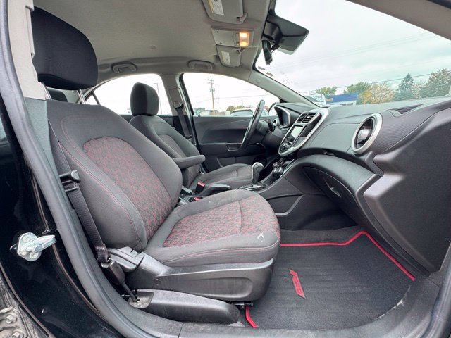 Used 2018 Chevrolet Sonic LT w/ Convenience Package FWD image 12