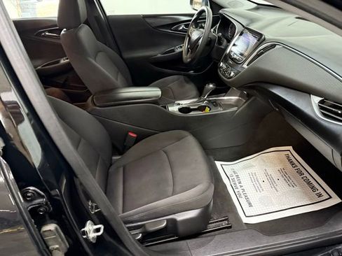 Used 2020 Chevrolet Malibu LT image 33